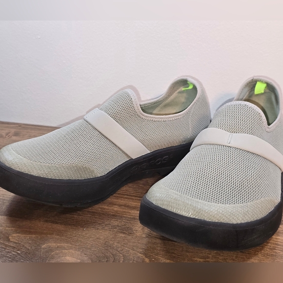 OOFOS OOmg eeZee Low Gray Slip-on Recovery Shoes Women's Size 9 - Picture 2 of 8